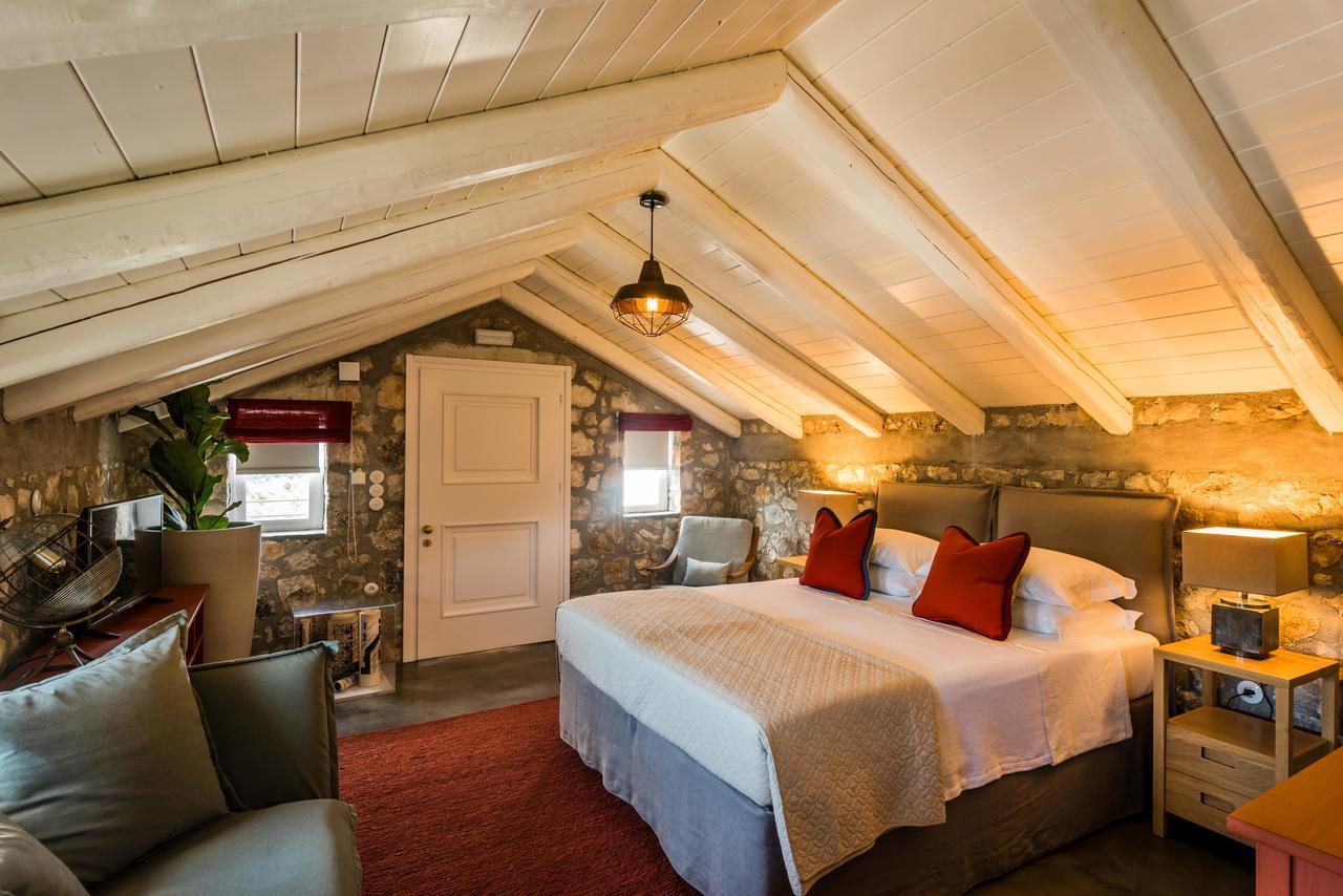 North Point Rooms Antipata  Buitenkant foto